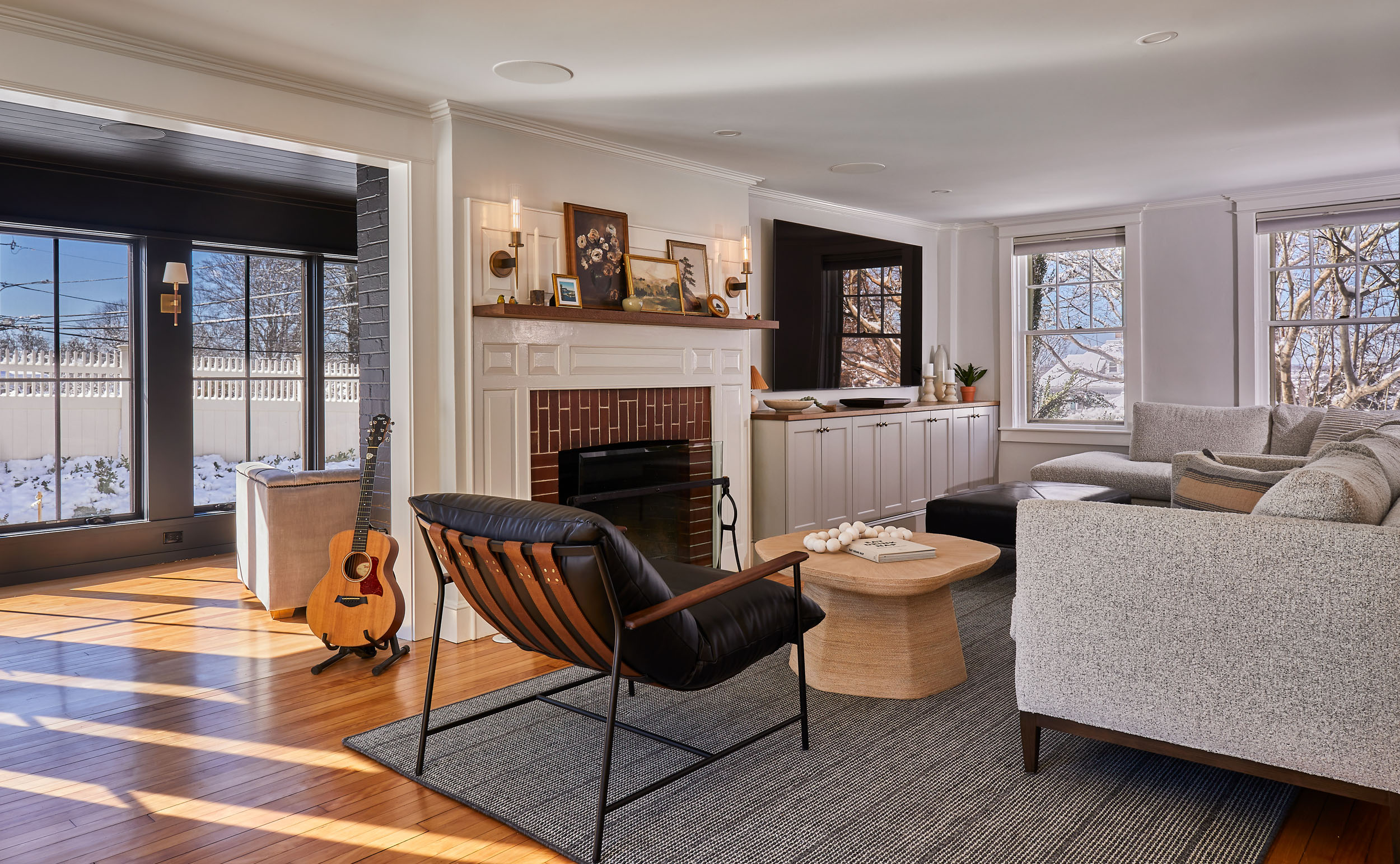 red-house-design-build-homepage-hero-Nest_RedHouse_Tiverton_LivingRoom1